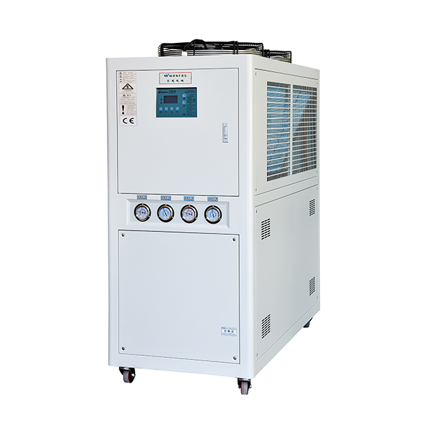 工業冷水機水循環係統的基本工作原理